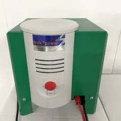 Hoppecke 8790202 | Trak mini 24V30A 230v Year 2016 sn. 45020829 80A Rema battery connector