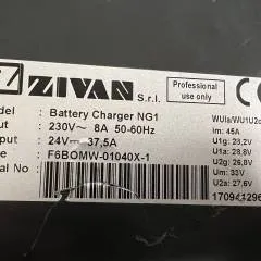 Zivan F6BOMW-01040X-1 | NG1 24V37.5A 230v sn. 1709412963 80A Rema battery connector