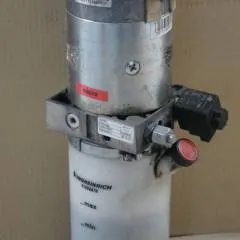 Jungheinrich 51006444 | Lifting motor with tank 24V 2,2KW  120A 2600 min-1 ISKRA code R932005574 for ERE225 year 2010