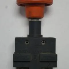 Kissling 24.34.02 | Nood stop schakelaar Emergency off switch D7277