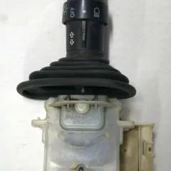 Toyota 57440-12470-71 | Light switch from 8FBMT-20H year 2012