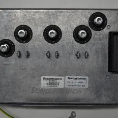 Jungheinrich 51168614 | Rij regeling Drive controller complete with internal charger AS2403iC index B Sw. 2,04 51190862 sn. SAOX10018645 from EMC year 2019
