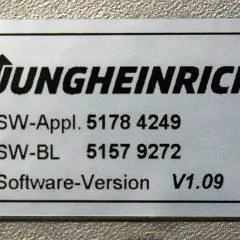 Jungheinrich 51345220 | Build in charger ELH2425 24V/25A 100-400Ah year 2020 SW Appl 51784249 SW BL 51579272 Sw V 1.09 sn. SNOX00015730