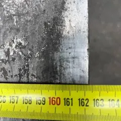 Cascade 28G-FPB-059 | Forkpositioner Fem2 Capacity 1900 kg at 500mm Minumum width 670mm Maximum width 1625 mm Weight 284 kg Year 2005