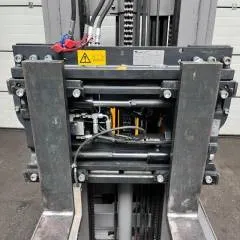 Kaup 2T160B | Forkpositioner capacity 2500 kg at 500 mm max width 605mm min width 360mm total width 750mm year 2017 sn. 675851/002