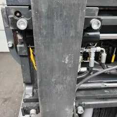 Kaup 2T160B | Forkpositioner capacity 2500 kg at 500 mm max width 605mm min width 360mm total width 750mm year 2017 sn. 675851/002